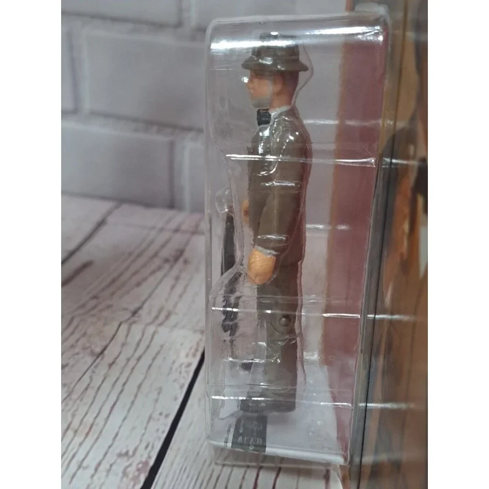 NWT Kenner, Indian Jones Retro‎ Dr. Henry Jones Sr. Action Figure